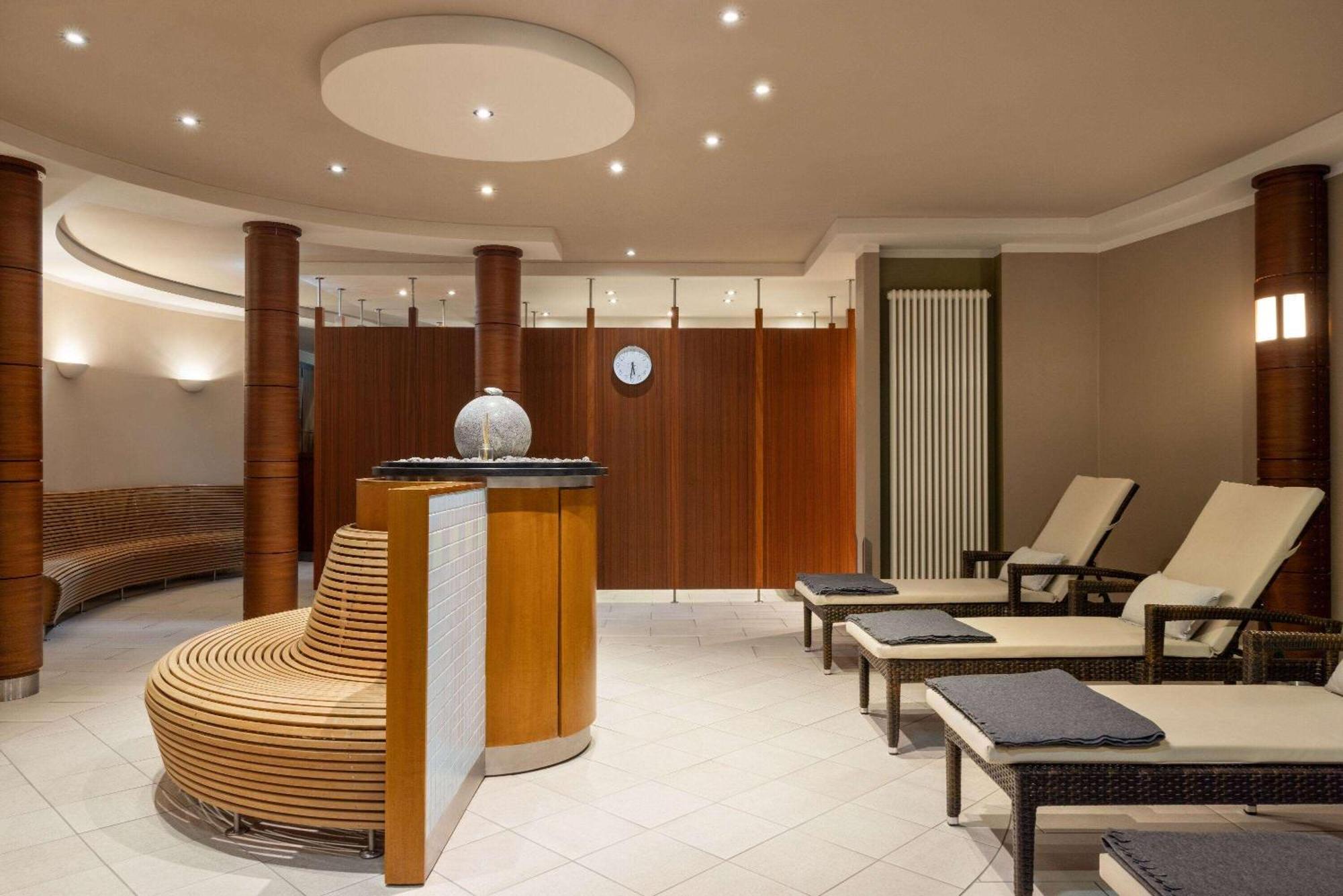 Vienna House By Wyndham Sonne Hotel 4*